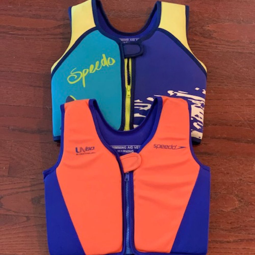 2 SPEEDO Child’s Swim Vests 4-6 year olds